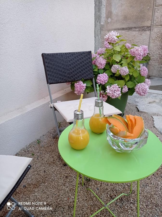 Villa Kuca Za Odmor Eni **** à Šibenik Extérieur photo