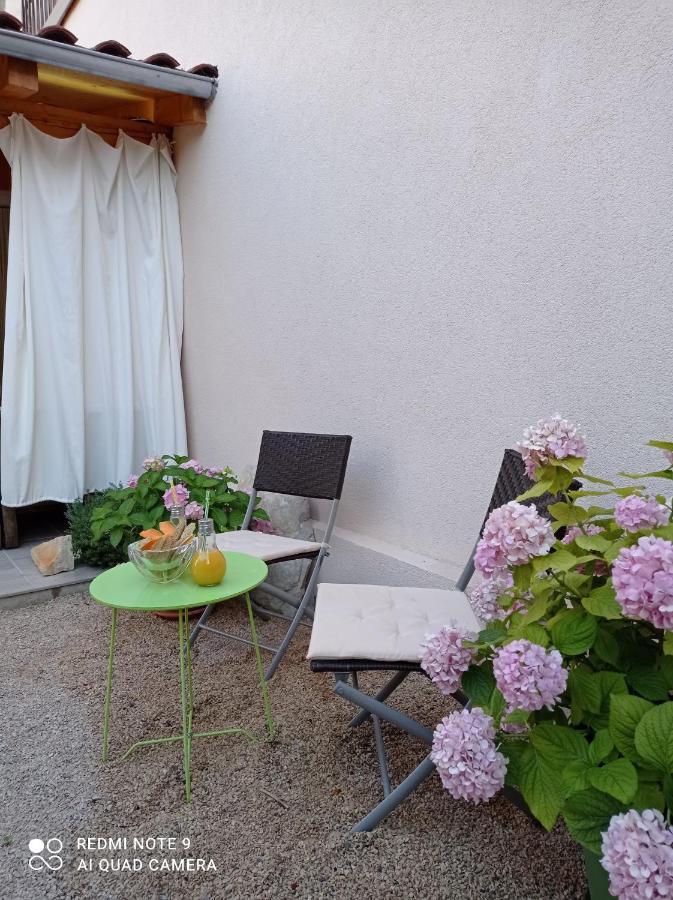 Villa Kuca Za Odmor Eni **** à Šibenik Extérieur photo
